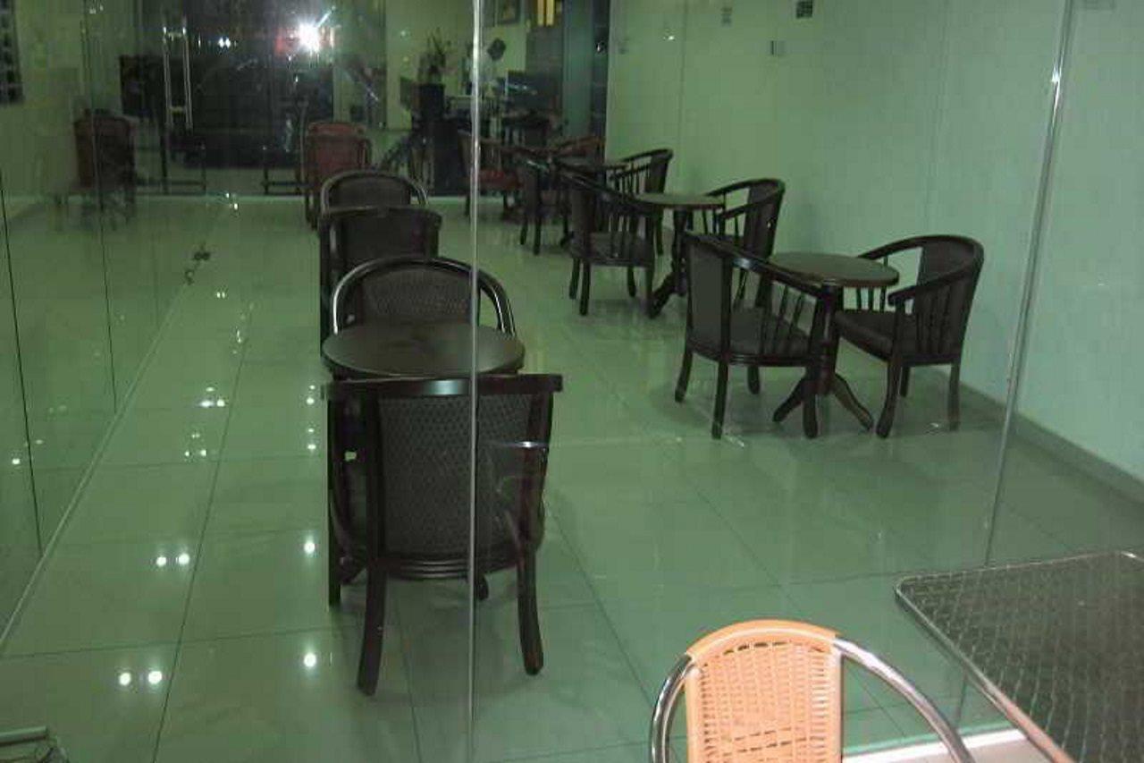 באטרוורת' Oyo 301 River Inn Hotel מראה חיצוני תמונה