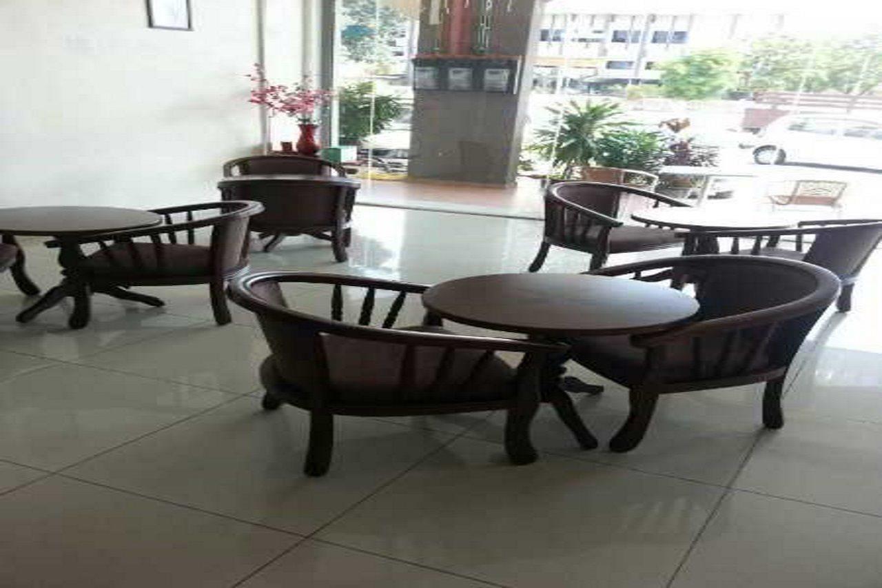 באטרוורת' Oyo 301 River Inn Hotel מראה חיצוני תמונה
