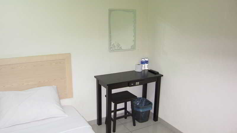 באטרוורת' Oyo 301 River Inn Hotel מראה חיצוני תמונה