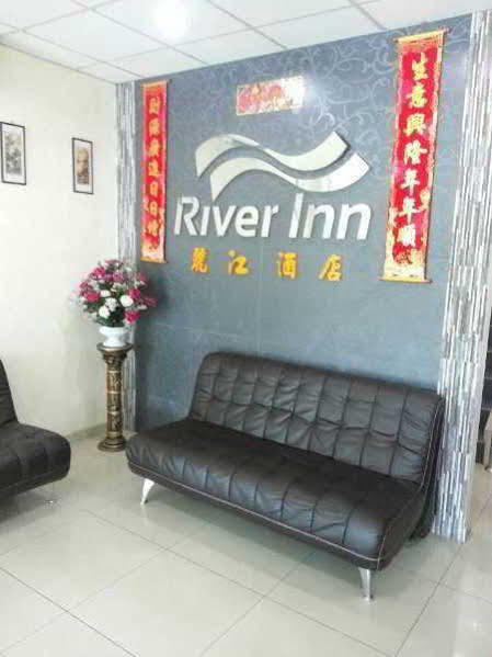 באטרוורת' Oyo 301 River Inn Hotel מראה חיצוני תמונה